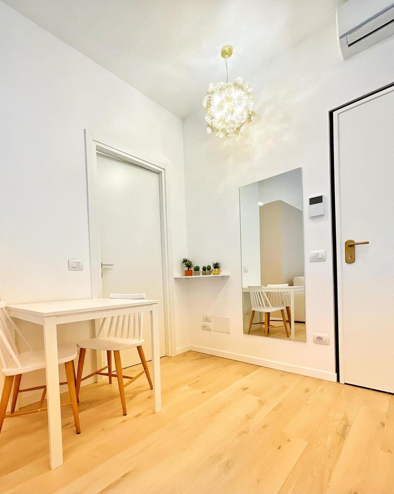 Apartment Suite - Charlize - In The Heart Of Milano Eksteriør billede
